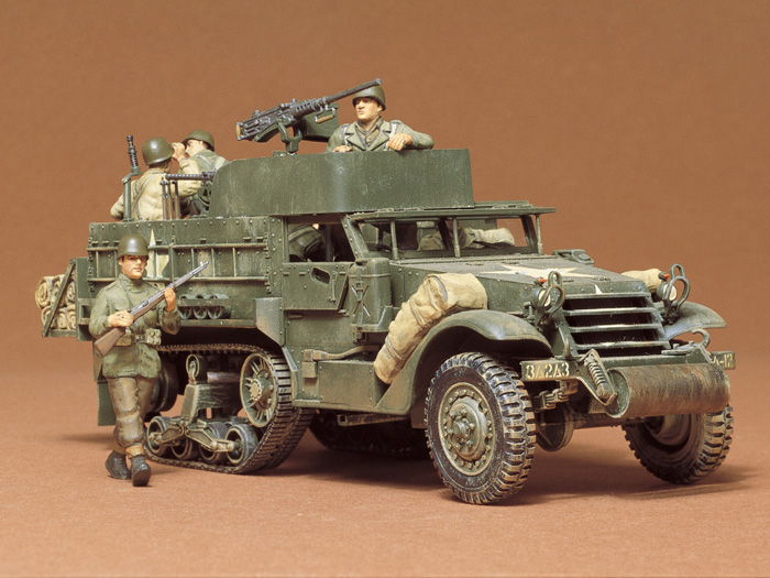 U.S. Armored Personnel Carrier M3A2 Half-Track