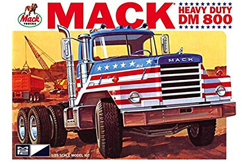 Mack DM800 Semi Tractor 1:25 Scale Model Kit