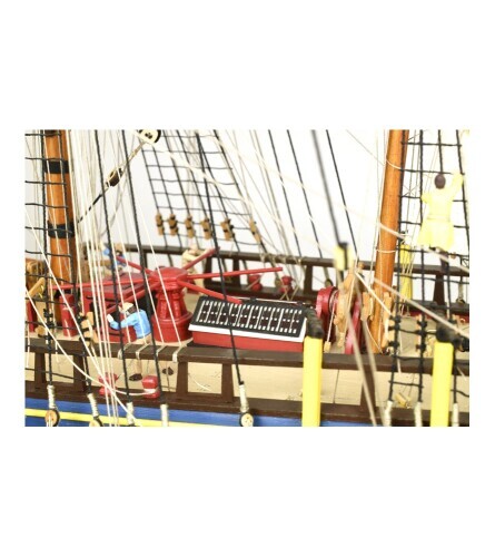 Metal Figurines with Accessories for HMS Endeavour