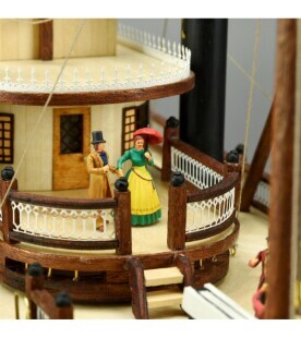 King of the Mississippi Figure Set