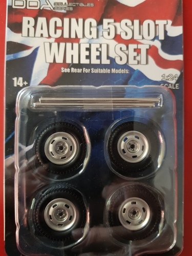 Racing 5 Slot Wheels w/Tyres & Axles