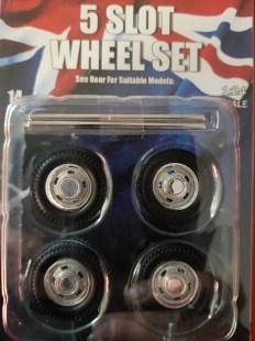 5 Slot Wheels w/Tyres & Axles