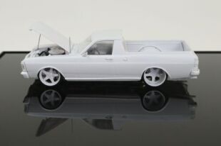 XY Ford Ute Slammed 351 Engine w/Standard Bonnet Plastic Kit