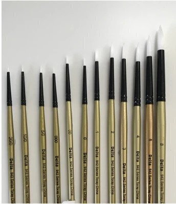 Round Nylon Delta Brush 20/0