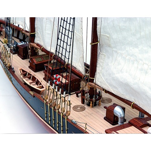BLUENOSE II Wooden Ship Kit